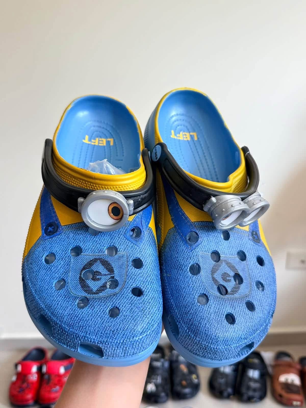 CROCS